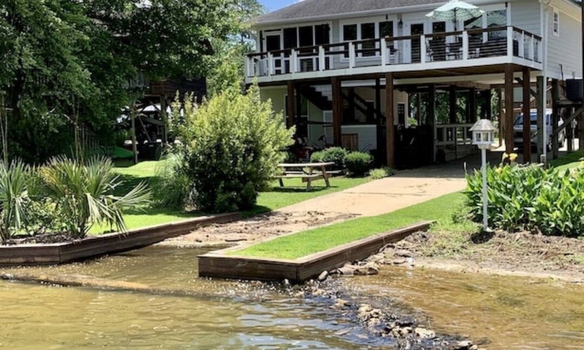 Leesville House | Charming Lakefront House, Dock and Boat Ramp