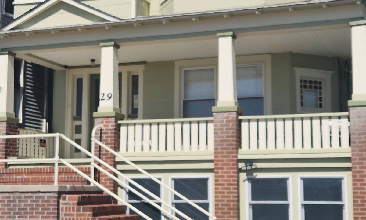 Ocean Grove Apartment | CHARMING , NEW RENO, STUDIO APT. MTHLY RENTAL JUNE START - 1 1/2 BLOCKS TO BEACH