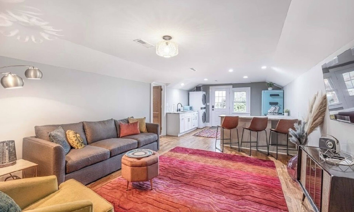 Albemarle Apartment | Charming Retro & Stylishly Updated Mid-Century Apartment Retreat Near Downtown