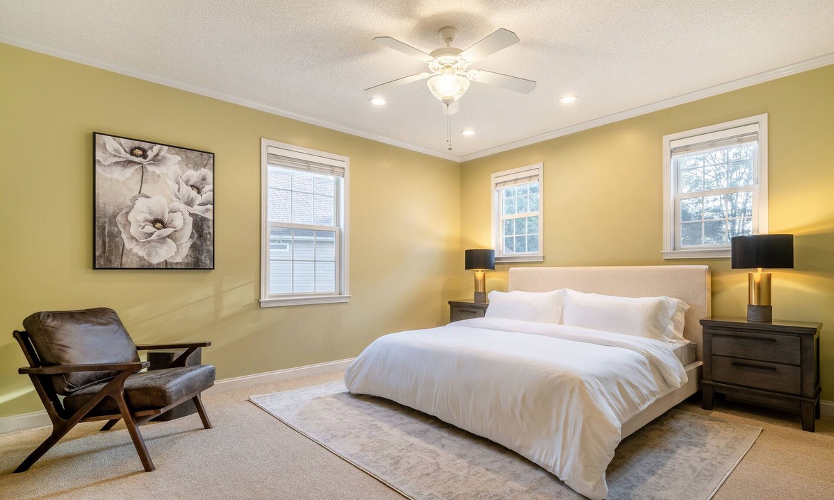 Greenville House | Charming, spacious 1BD/1.5BA home ~ Furman steps away & Swamp Rabbit too!