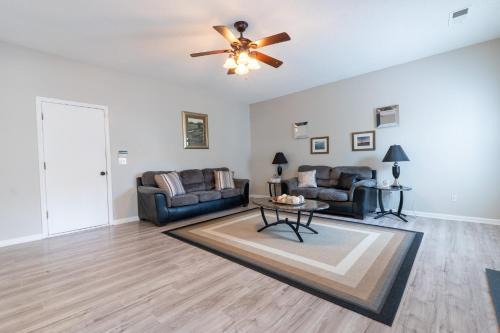 Decatur House | Charming Suburb 20 Min to ATL!