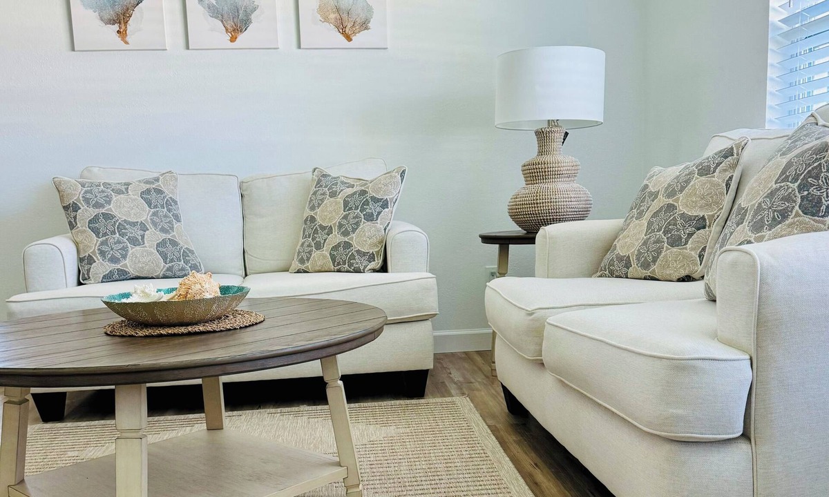 Yacht Club House | Charming Vacation Home close to Yacht Club Beach