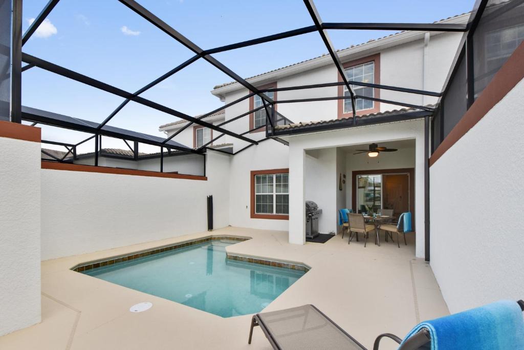 Davenport House | Charming Vacation Townhome with Private Pool CG1576