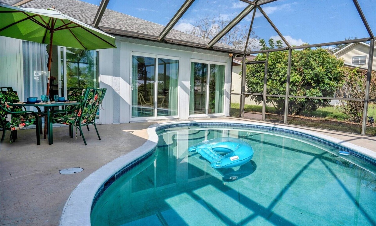 Fort Myers Shores House | Charming waterfront vacation home with sea access!