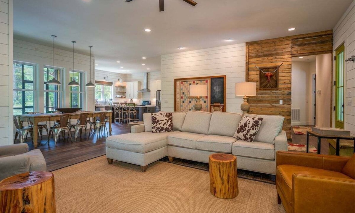 Pisgah Forest House | Chestnut Cottage Luxury w/Fireplace