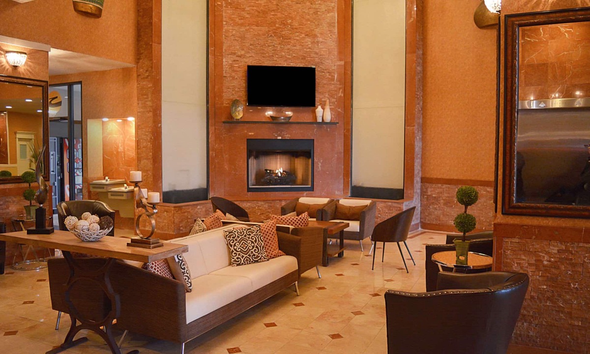 Essington Hotel | Clarion Hotel Philadelphia International Airport