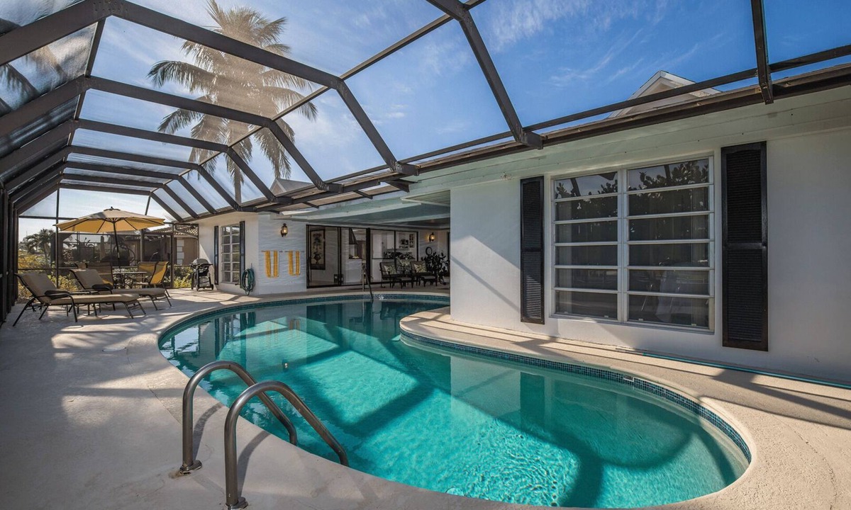Marco Island House | Classic Design and Comfortable Vacation Home