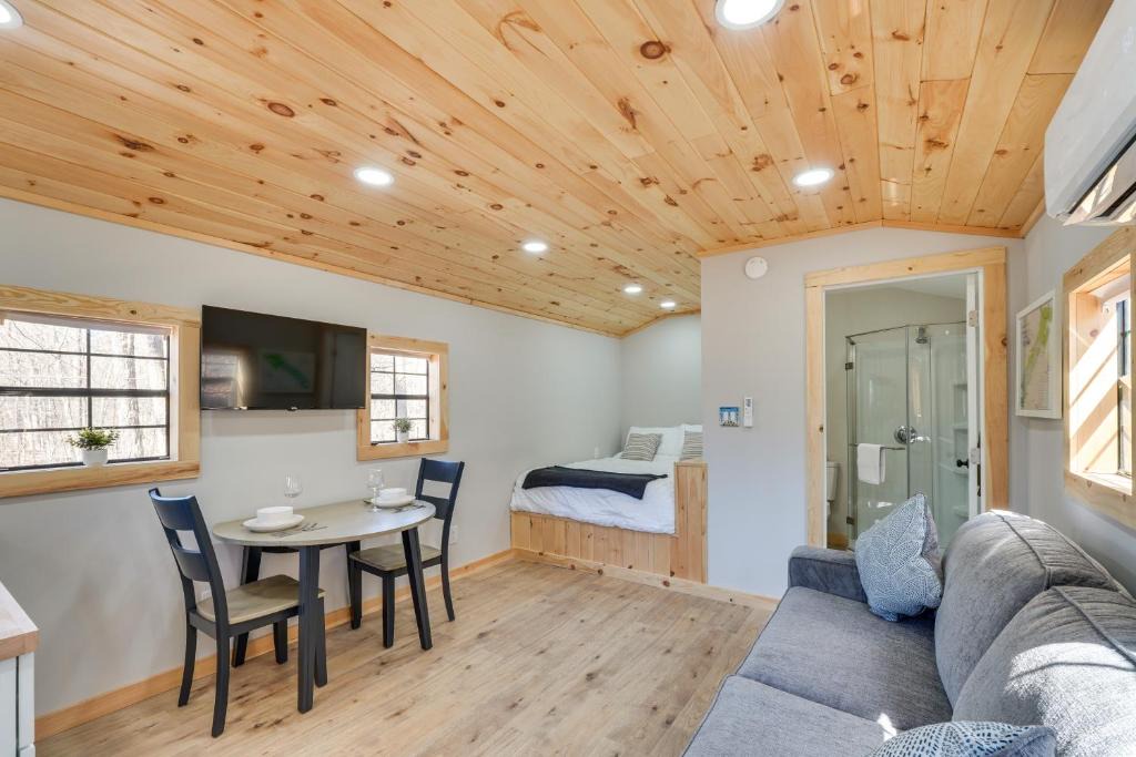 Westbrookville Apartment | Close to Trails: Studio w/Water Views