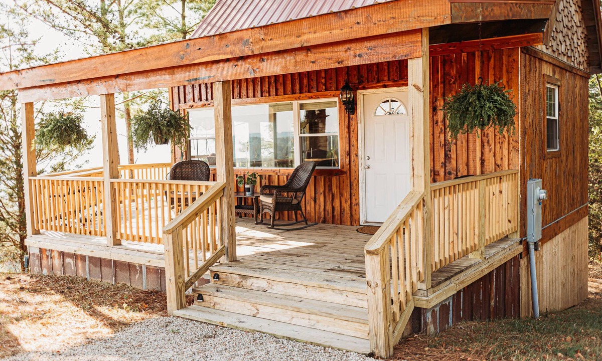 Trenton Cabin | Coal City Bluff Cabin