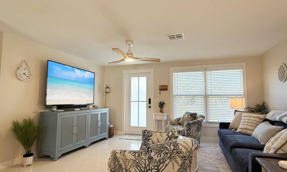 Englewood South House | Coastal Chic 2BR – Modern Stay Near Manasota Key