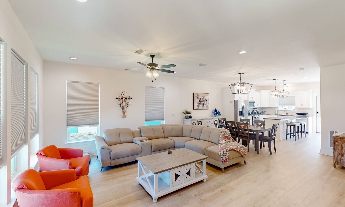 Holiday Beach House | Coastal-chic escape with bikes, enclosed backyard/shaded patio & Big Green Egg
