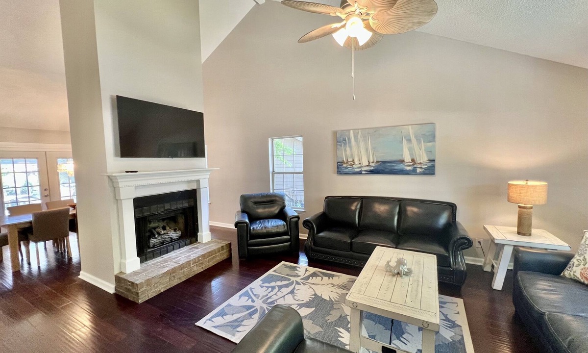 Savannah House | Coastal Cottage, Savannah, GA, Pool, Free Tybee Parking Pass