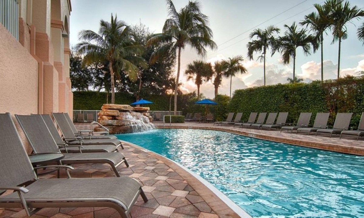 Park Shore House | Comfort and Convenience! 3 Family-friendly Units, Outdoor Pool, Free Parking!