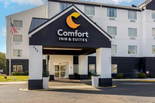 Mount Laurel Hotel | Comfort Inn & Suites Mt Laurel-Philadelphia