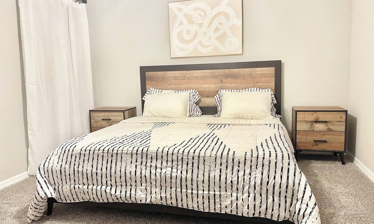 Laurel House | Comfortable 3-Bedroom Home – Sleeps 7 – Perfect for Vacation in Nokomis, FL