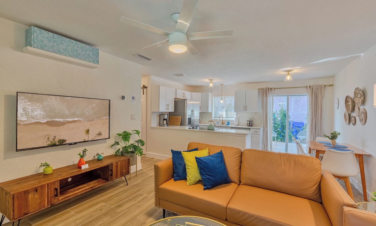 Dunedin Condo | Comfy King Beds Spotlessly Clean 1 Mi 2 Honeymoon Isl Beach Pass Included 4 Stay