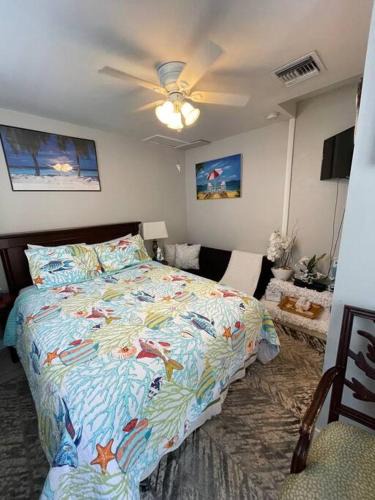West Palm Beach Apartment | Comfy Queen Bed Studio, Downtown West Palm