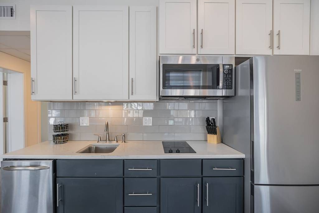 Spruce Hill Apartment | Coming for CHOP or PENN? This is a GREAT CHOICE
