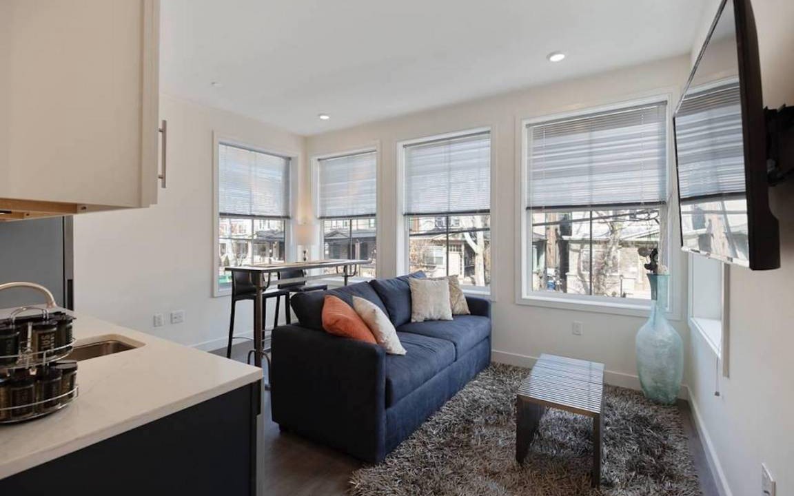 Spruce Hill Apartment | Coming for CHOP or PENN? This is a GREAT CHOICE