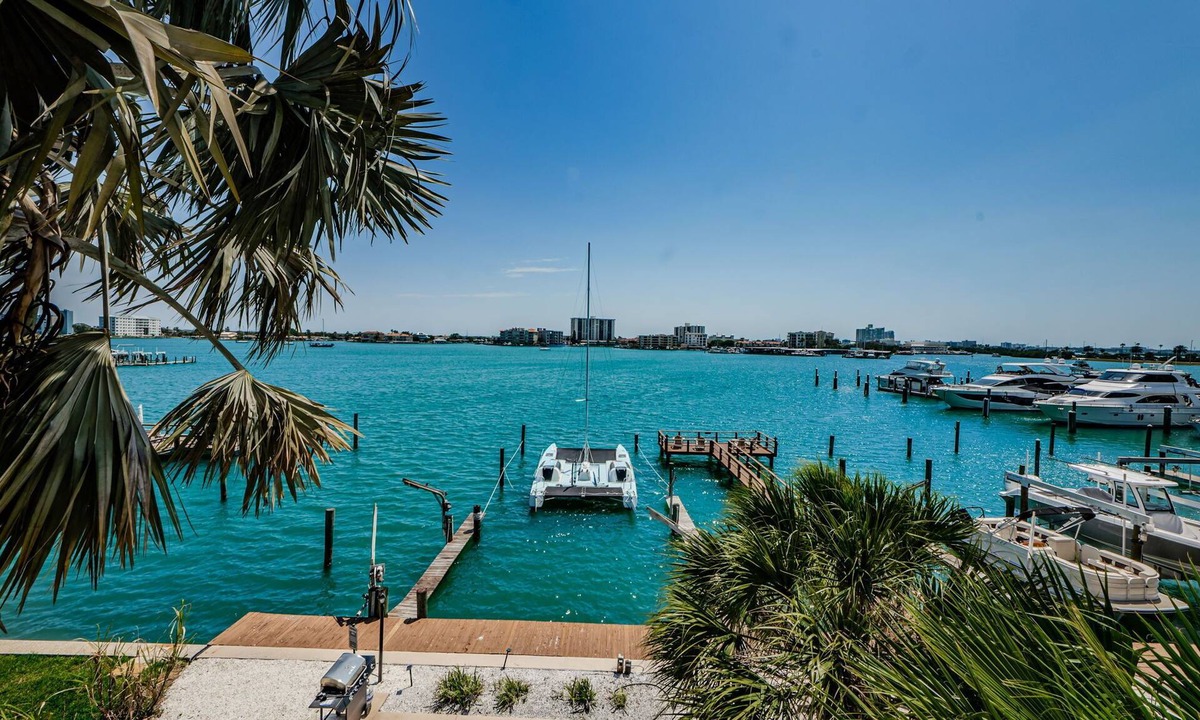 Clearwater Beach House | Completely Updated, 4 BD 2.5 baths, Waterfront Townhouse- Pet Friendly