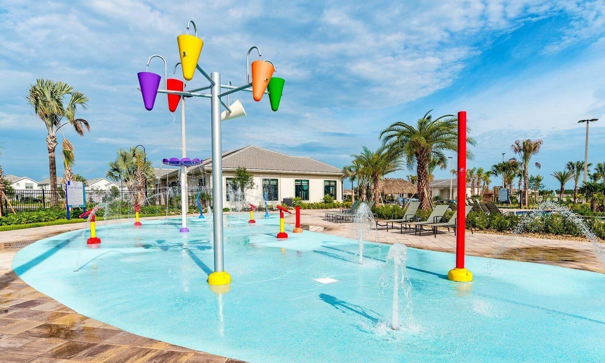 Bahama Bay Hotel | Condo hotel Villa near Disneyworld fit up to 10 people 3 bedroom 2 baths