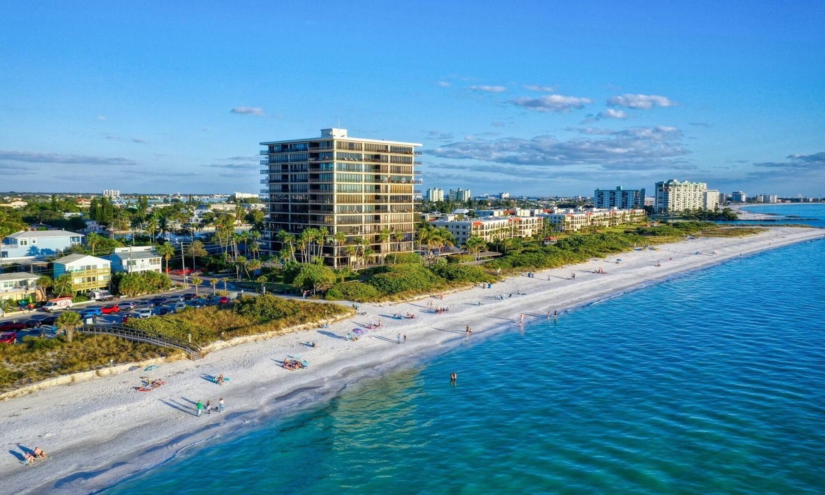 Mansions | Sunset Beach
