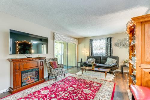 Deltona Lakes House | Condo w/Pool & Beach Access Near Theme Park