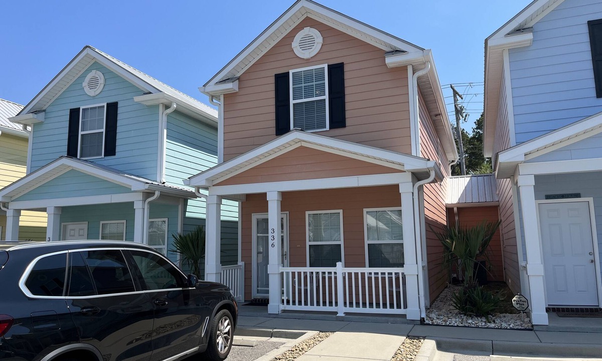Myrtle Beach Cottage | Contemporary, 2-Bedroom Cottage, 2 Blocks to Beach, Pool Front, Free WIFI