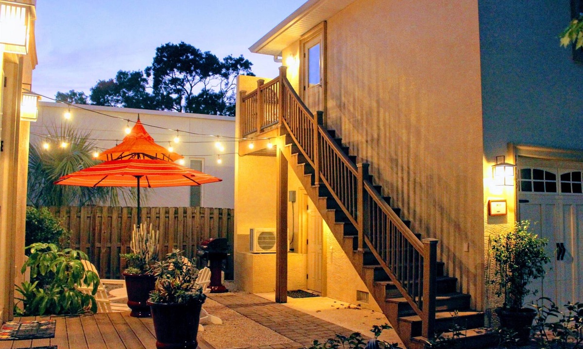 Laurel Park House | Coolest Downtown Neighborhood - Ebikes, Beach Gear, Kayaks, Pickleball