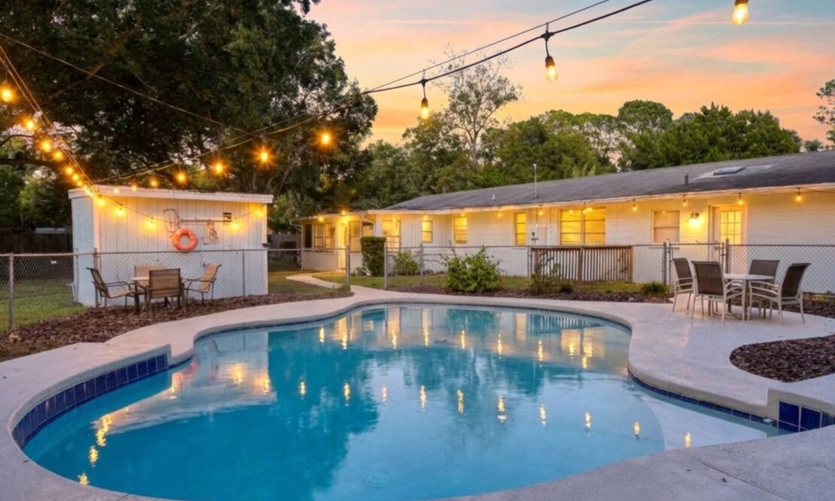 St. Augustine House | Cottage w/Heated Pool~10 Mins from Downtown &Beach