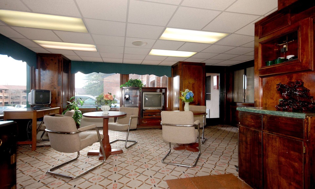 Cumberland Hotel | Country Hearth Inn & Suites Marietta
