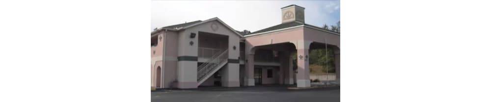Gracewood Hotel | Country Hearth Inn & Suites Augusta
