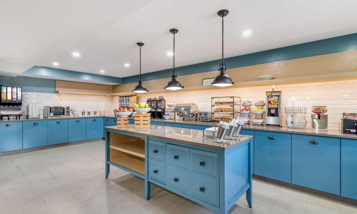 College Park Hotel | Country Inn & Suites by Radisson, Atlanta Airport South, GA