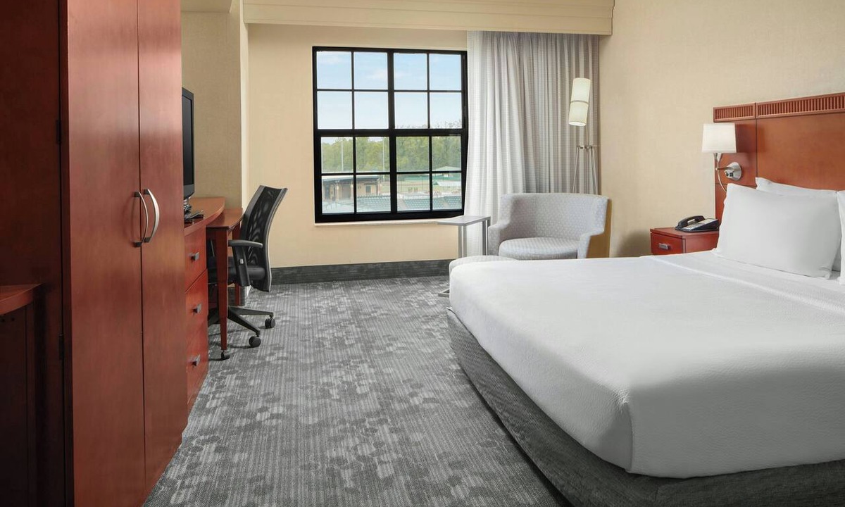 Aberdeen Hotel | Courtyard Aberdeen at Ripken Stadium