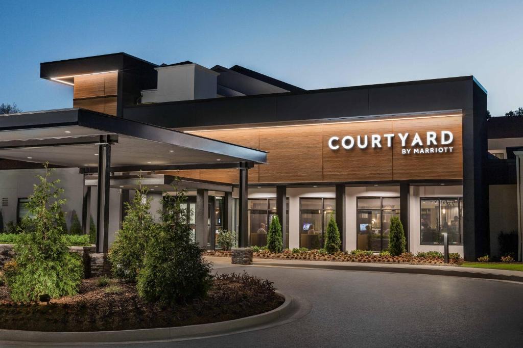 Sandy Springs Hotel | Courtyard by Marriott Perimeter Center