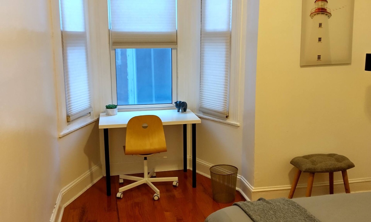 Gayborhood Apartment | Cozy - 1 bedroom 2 beds nice apartmen for friends or family