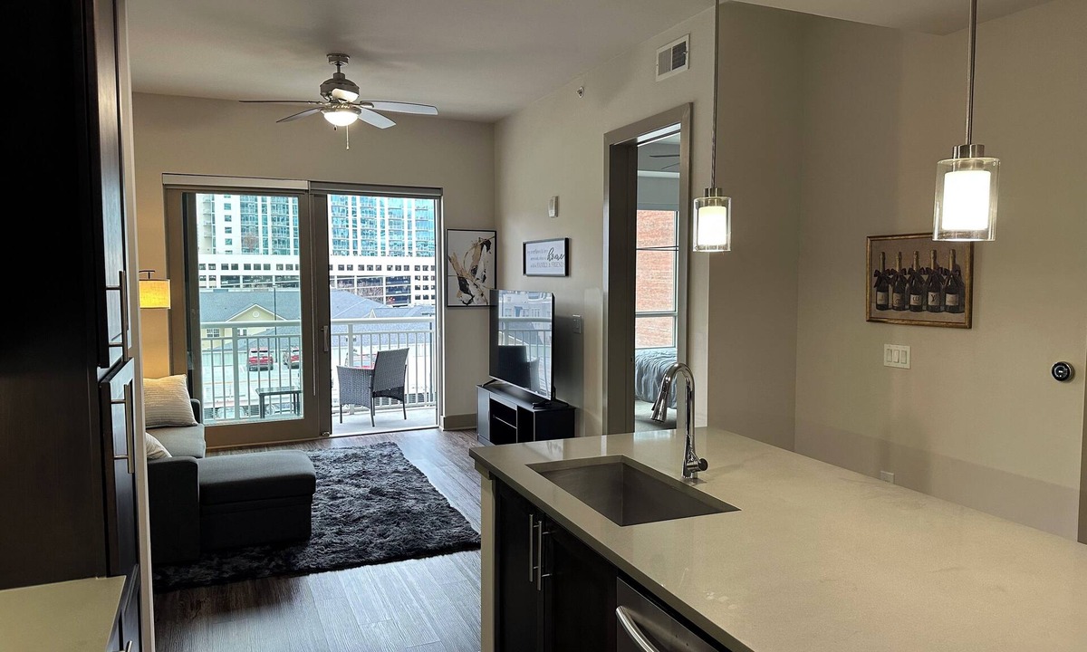 Midtown Apartment | Cozy 1-bedroom apartment in delightful Atlanta with AC