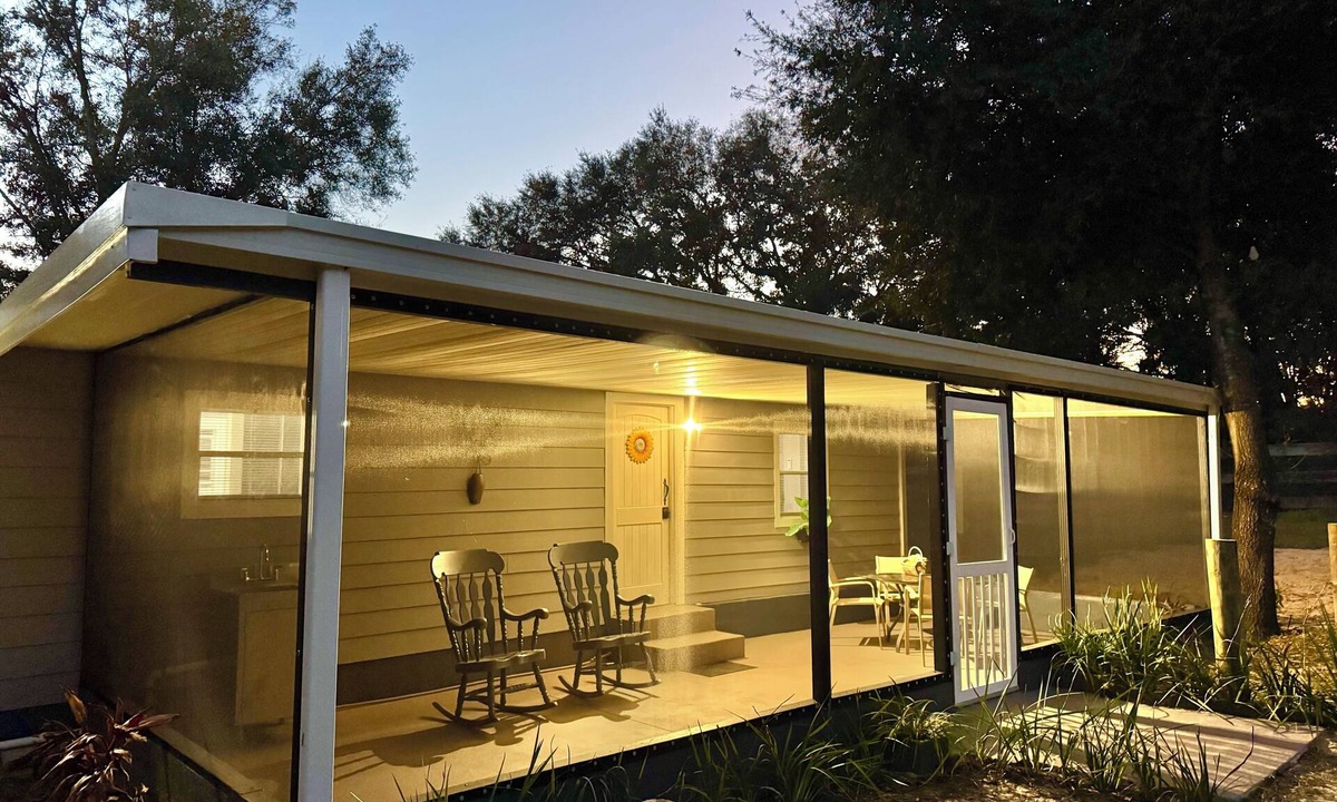 Stanton House | Cozy 2-bedroom mobile home with WiFi, AC in rural Weirsdale