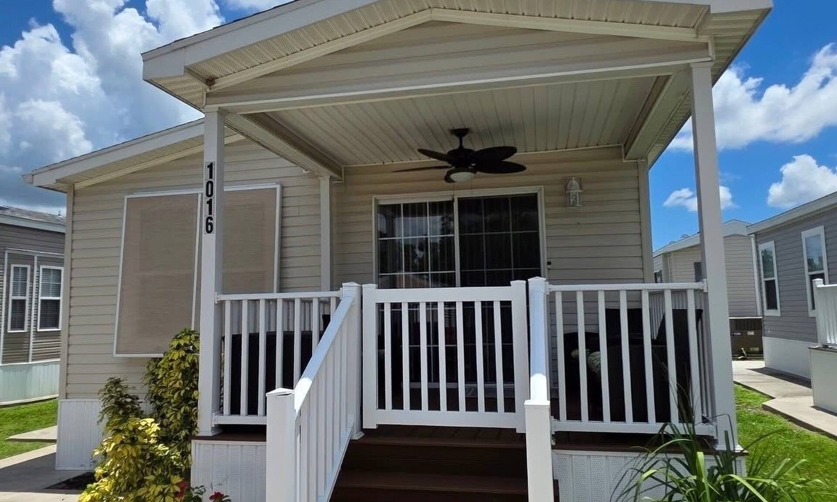 Braden River House | Cozy 2BR/2BA Home in Sun Outdoors Sarasota Resort. Pools, Pickleball & Paradise!