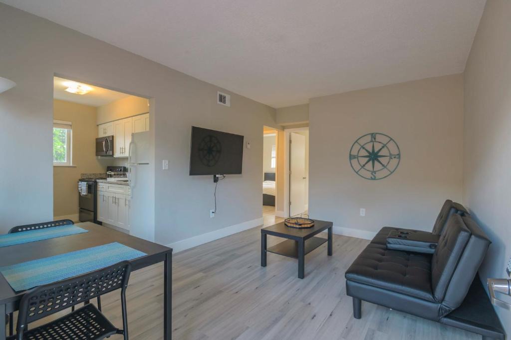 Midtown Apartment | Cozy 2BR Apartment in Midtown-Wynwood