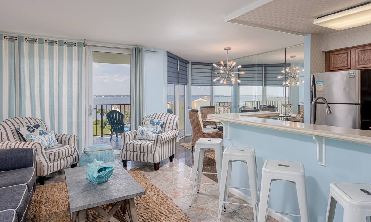 Pensacola Beach Condo | Cozy and Quaint Townhouse with water views - SRD1042
