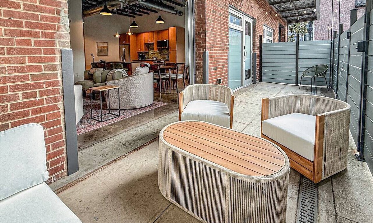 Old City Apartment | Cozy Brick Loft | w/patio and free parking