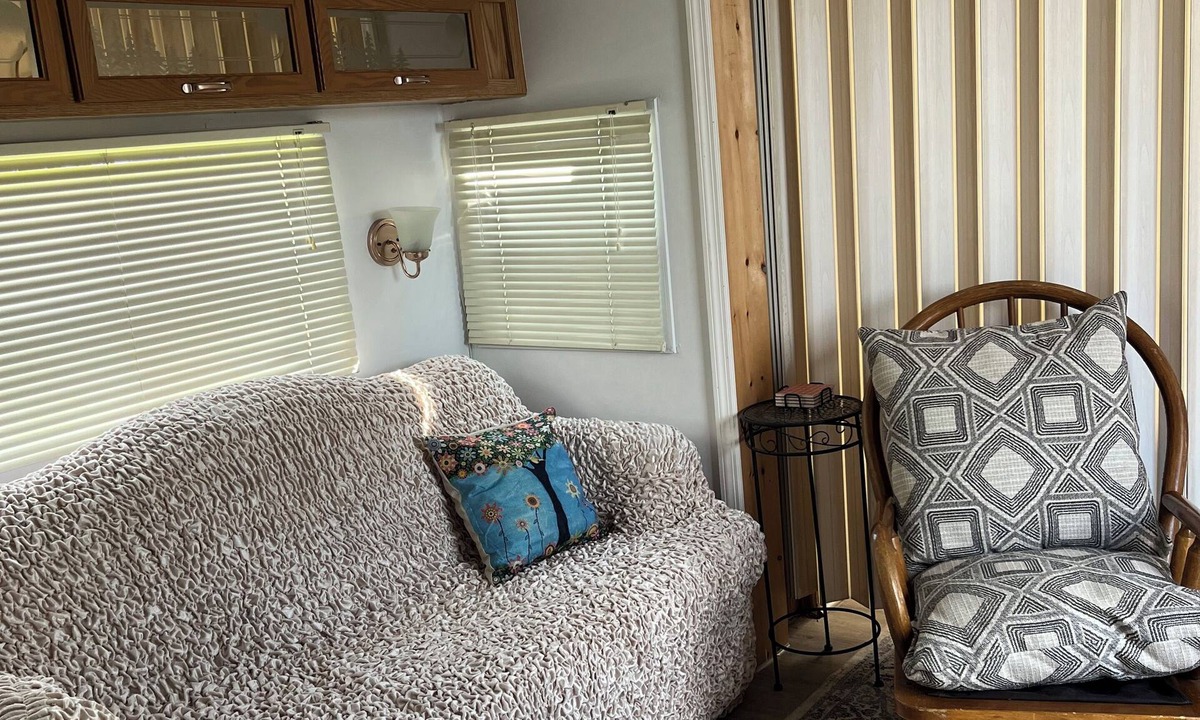 Arcadia Cabin | Cozy Camper #3 on Hobby Farm in Arcadia FL