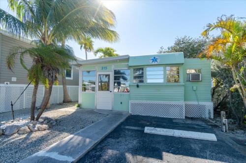 Cudjoe Key Resort | Cozy Conch Cottage