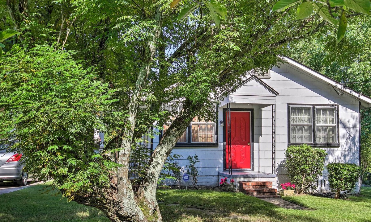 Augusta Cottage | Cozy Cottage ~ 1 Mi to Augusta Ntl Golf Course!