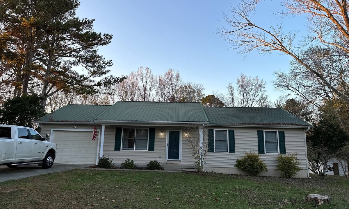 Scottsboro House | 🏡 Cozy Home <5 Miles to Boat Ramp—Book Now!