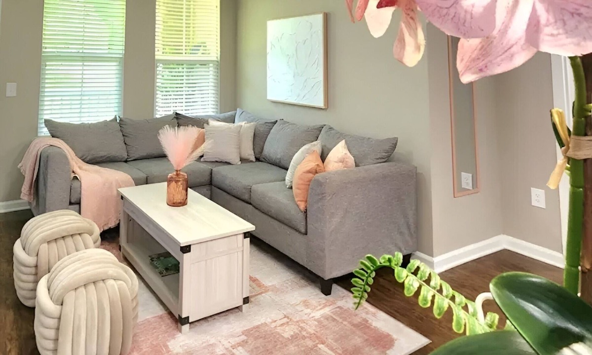 Fort Mill Apartment | Cozy King Suite/Smart TVs/Self Check-In/Free Parking & Wi-Fi