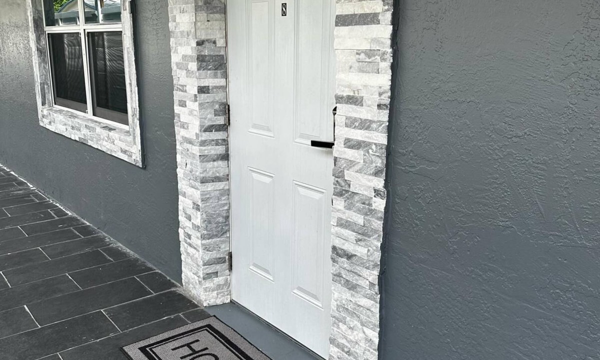 Edgewood Apartment | Cozy newly renovated unit near FLL Airport and minutes away from Las Olas