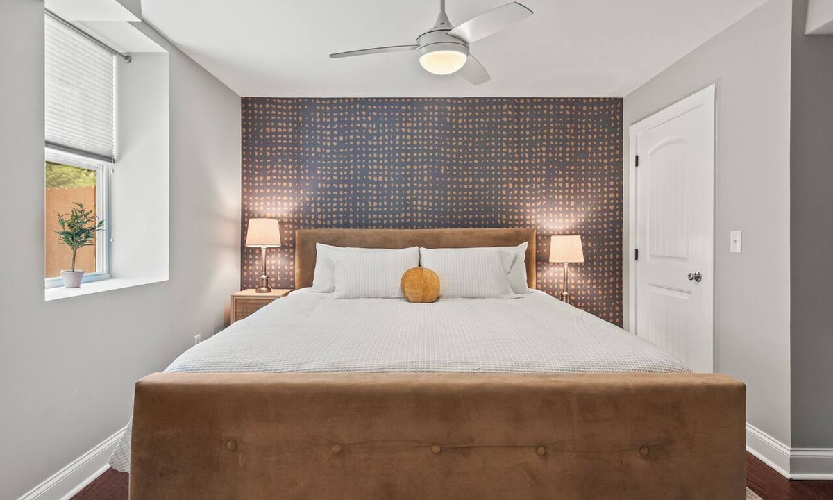 Candler-McAfee Apartment | Cozy Retreat Decatur-King Bed- 15 min to FIFA World Cup, Mercedes Benz Stadium