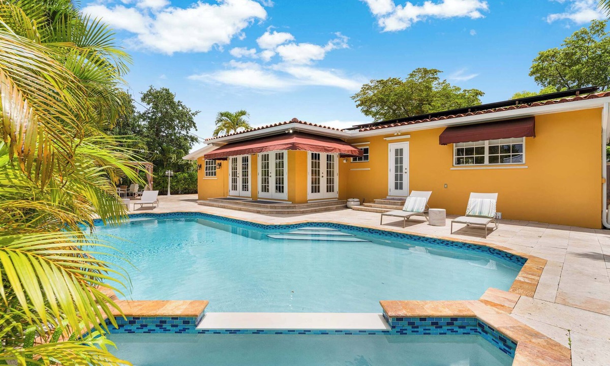 Miami Springs House | Cozy Retreat- Miami Springs Gem, Pool & Grill